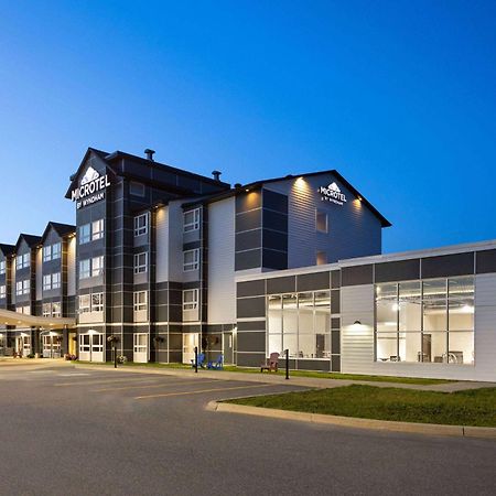Microtel Inn & Suites By Wyndham Kirkland Lake Екстериор снимка