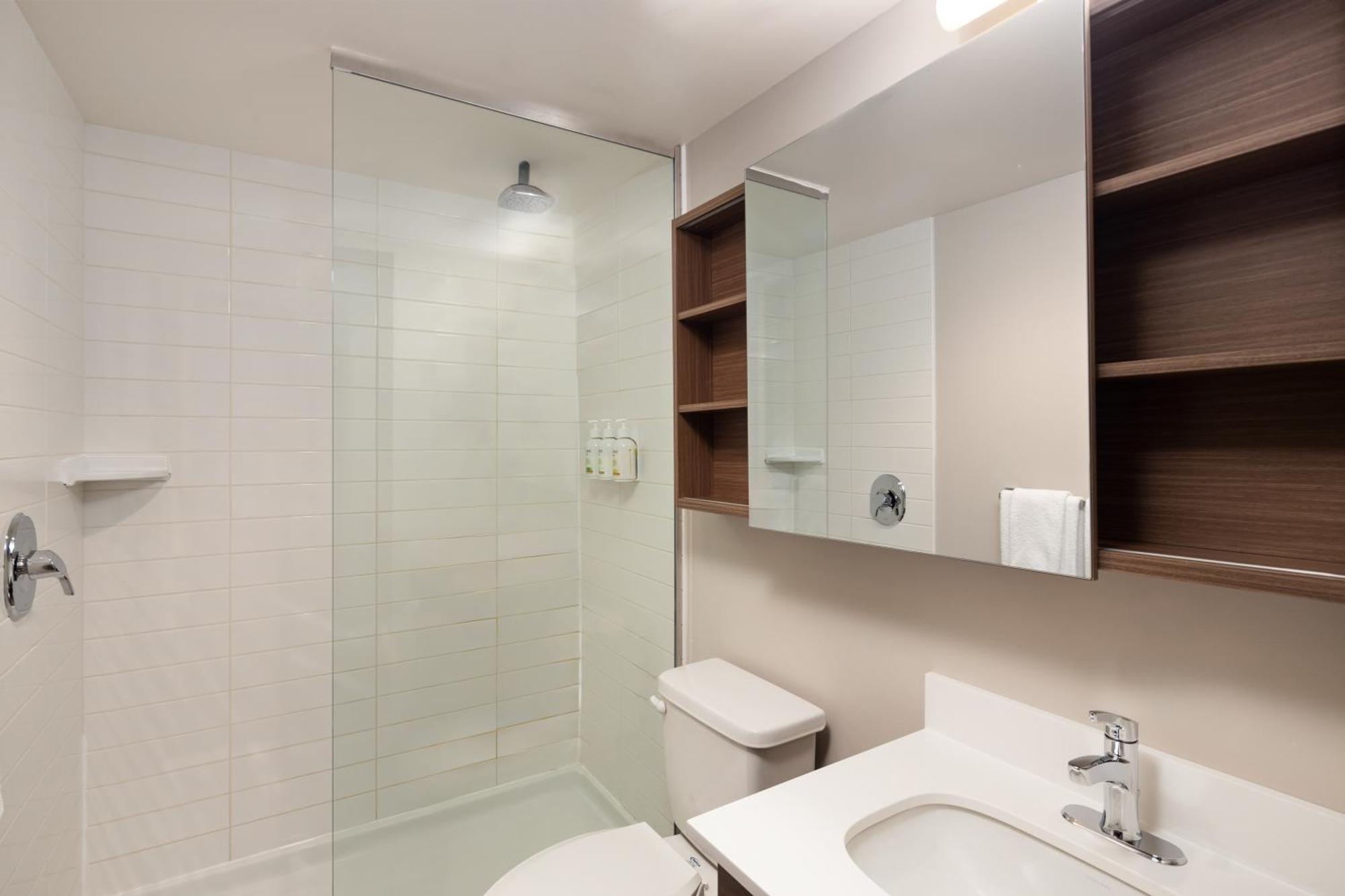 Microtel Inn & Suites By Wyndham Kirkland Lake Екстериор снимка