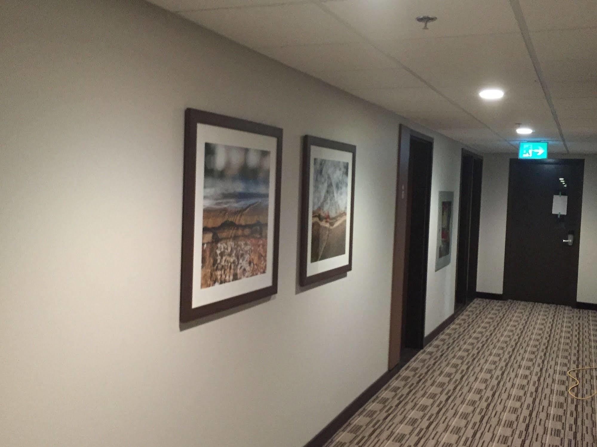 Microtel Inn & Suites By Wyndham Kirkland Lake Екстериор снимка